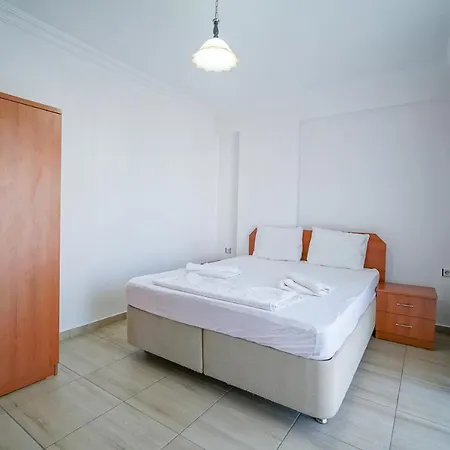 Aparthotel Isik 3*